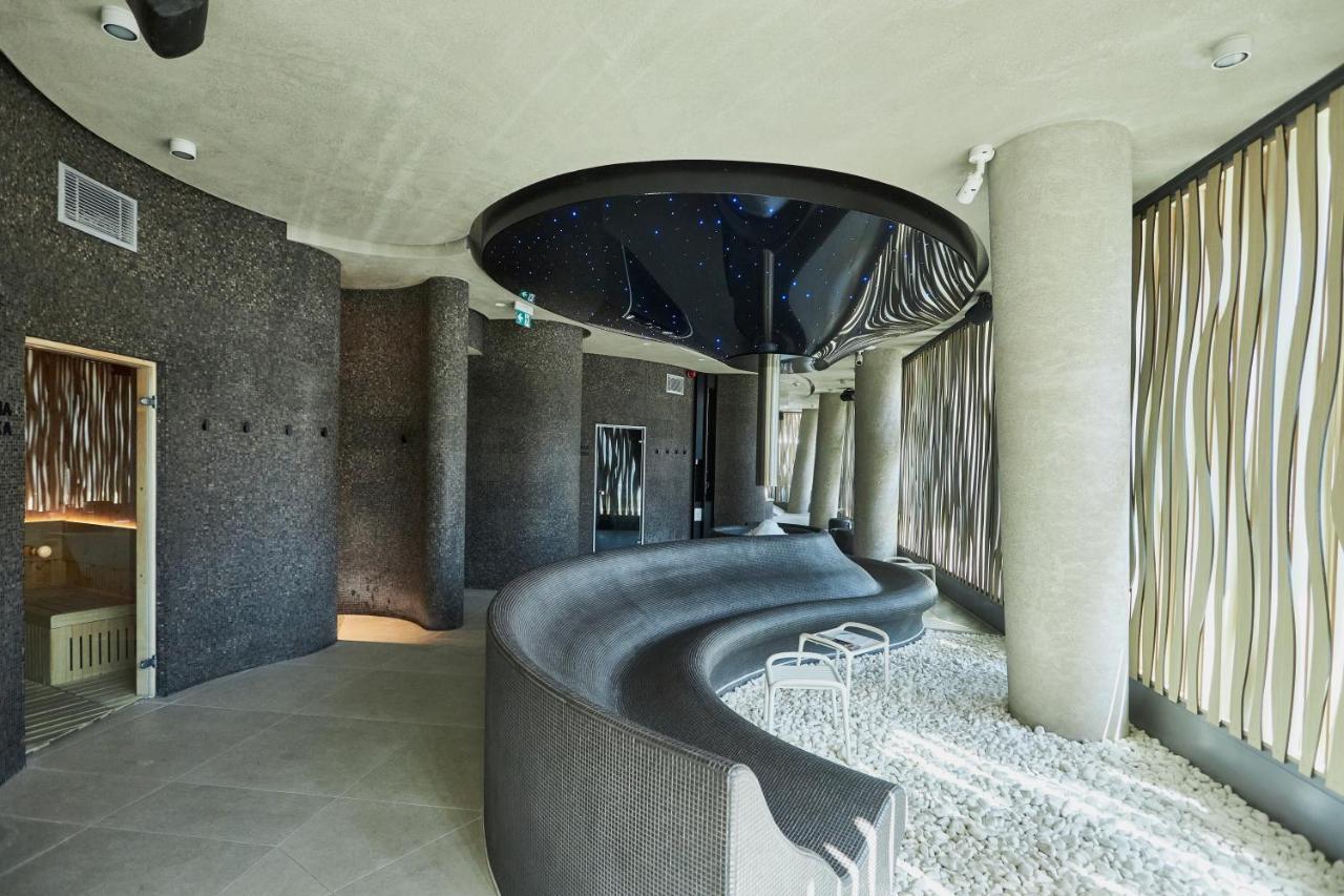 Wave - Gold Suite Sea View مينززدرويه المظهر الخارجي الصورة